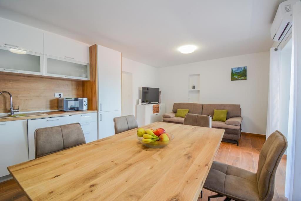 Villa With Amazing View And A Private Pool, Susnjar 1 Kruševo المظهر الخارجي الصورة